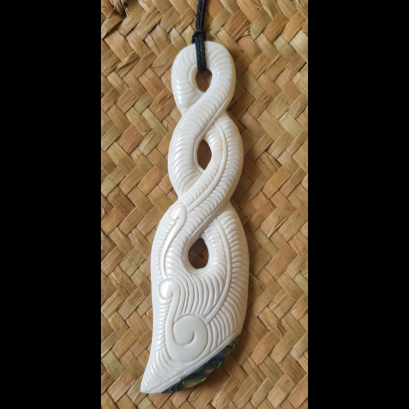 Bone Carving Pikorua Twist Infinity Pendant Necklace